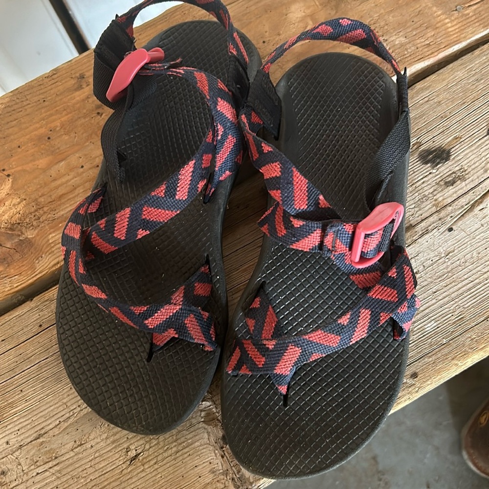 Woman’s Chacos size 9, worn a couple of times. Great condition.